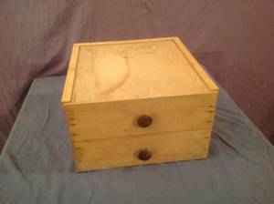 lot 182 image: Wood Storage Unit & Contents