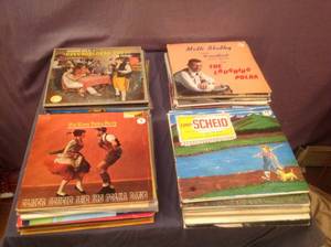 lot 185 image: Albums