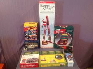 lot 209 image: Christmas Lot