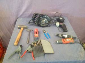 lot 224 image: Tools & Drill Bits