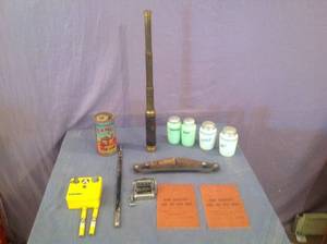 lot 226 image: Vintage Items