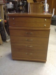 lot 268 image: Dresser