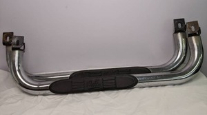 lot 614 image: Pair of Westin Polished Round Truck Step Bars