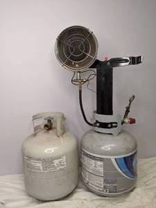 lot 628 image: Portable Gas Tank Heater and Extra Propane Tank