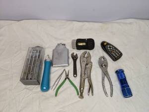 lot 686 image: Assorted Hand Tools, Flashlight, Lighter