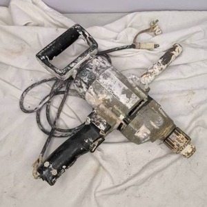 lot 660 image: Corded DrillMixer
