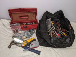 lot 665 image: Hand Tool Extravaganza