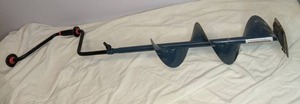 lot 667 image: Manual Ice Auger