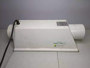 lot 513 image: Sunlight Supply Sun System Super Sun 2 Hood Reflector Grow Light