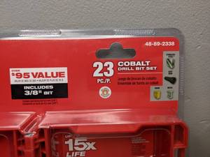 lot 8 image: Brand New Milwaukee 23 Piece Cobalt Red Helix Drill Bit Set for Drill Drivers