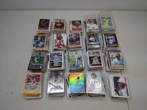 lot 507 image: XL Lot of Sports Cards (Mostly Baseball)