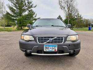 2004 Volvo XC70 - AWD