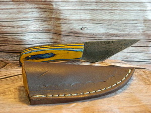 Hand Crafted Damascus Knife & Leather Pouch