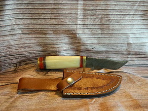 Hand Crafted Damascus Knife & Leather Pouch