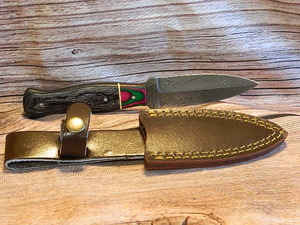 Hand Crafted Damascus Knife & Leather Pouch