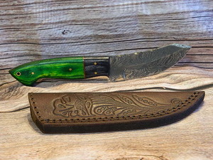 Hand Crafted Damascus Knife & Leather Pouch