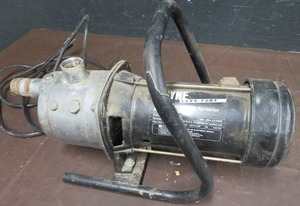 WAYNE 1 HP PORTABLE LAWN SPRINKLER AND UTILITY PUMP