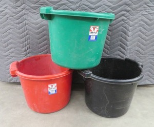 3 LITTLE GIANT DURA-FLEX  (1 12 BUSHEL) TUBS  FEEDERS