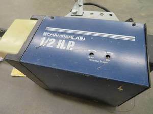CHAMBERLIN 12 HP GARAGE DOOR OPENER