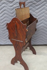 VINTAGE FLOOR FLIP TOP SEWING STANDBASKET
