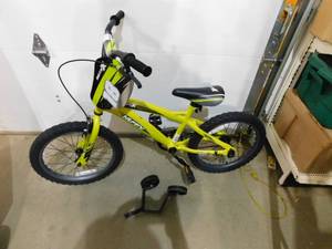 Huffy Kids 18 Moto X Bike with Training Wheels - Yellow