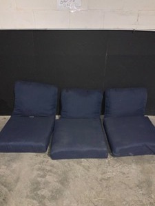 HAMPTON BAY 24 IN. X 22 IN. CUSHIONGUARD MIDNIGHT 2-PIECE DEEP SEATING OUTDOOR LOUNGE CHAIR CUSHION. SEE PICTURES