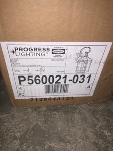 PROGRESS LIGHTING GIBBES STREET COLLECTION 1-LIGHT TEXTURED BLACK CLEAR BEVELED GLASS NEW TRADITIONAL OUTDOOR SMALL WALL LANTERN LIGHT. SEE PICTURES