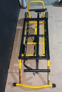 DEWALT 21-12 IN. X 60 IN. ROLLING MITER SAW STAND WITH 300 LBS. CAPACITY. SEE PICTURES