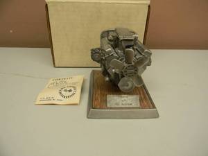 RARE - CORVETTE 327 FUEL INJECTION SOLID PEWTER ENGINE BY THE COLLECTORS CASE INC. - AWESOME PIECE - APPROX 4H 5L - SEE PICTURES