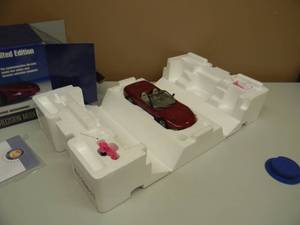 FRANKLIN MINT 124 SCALE 2003 CORVETTE 50TH ANNIVERSARY LIMITED EDITION - IN BOX - GREAT PIECE - SEE PICTURES