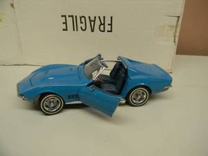 FRANKLIN MINT 124 SCALE 1968 CHEVROLET CORVETTE - IN BOX - GREAT PIECE - SEE PICTURES