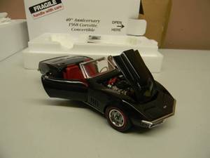 THE DANBURY MINT 124 SCALE 1968 CHEVROLET CORVETTE CONVERTIBLE 40TH ANNIVERSARY - IN BOX - GREAT PIECE - SEE PICTURES