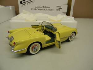 THE DANBURY MINT 124 SCALE LIMITED EDITION 1955 CHEVROLET CORVETTE - IN BOX - GREAT PIECE - SEE PICTURES
