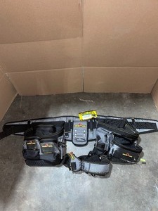 MAGNOGRIP 37-POCKET PRO TOOL SUSPENSION RIG WITH INTEGRATED BACK SUPPORT. SEE PICTURES