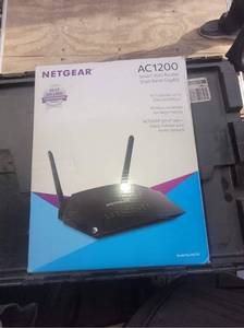 Netgear smart wifi  router AC1200...