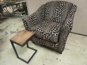 ACCENT CHAIR, TABLE