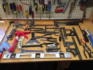 lot 77 image: Hand Tool Lot