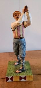 lot 139 image: Jim Shore Heartwood Creek Golfer Figurine