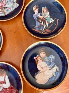 lot 171 image: Hamilton Collection Plates
