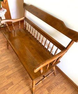 lot 3 image: Lovely Vintage Bench