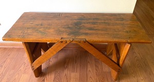 lot 7 image: Primitive Bench