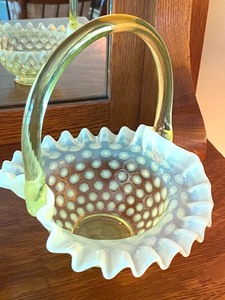 lot 17 image: Yellow Fenton Iridescent Basket and More