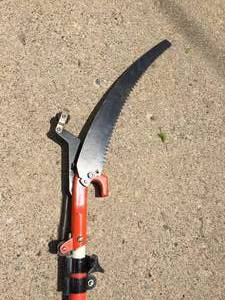 lot 105 image: Carona  Branch Trimmer