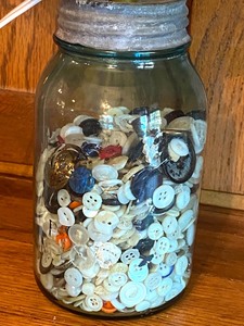 lot 159 image: Blue Ball Jar Filled w Buttons