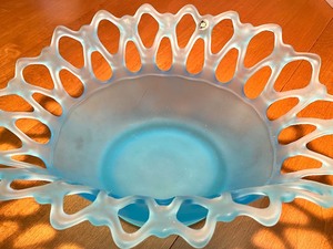 lot 166 image: Westmoreland Satin Glass Basket