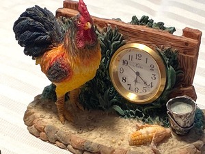 lot 230 image: Rooster Decor