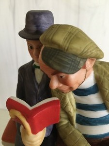 lot 30 image: Norman Rockwell Figurine The Danbury Mint- The Interloper