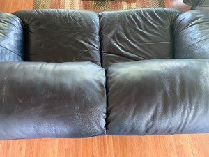 lot 241 image: Love Seat Leather