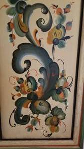 Rosemal on wood floral display