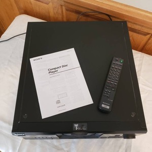 Sony Compact Disc Player CDP-CX235